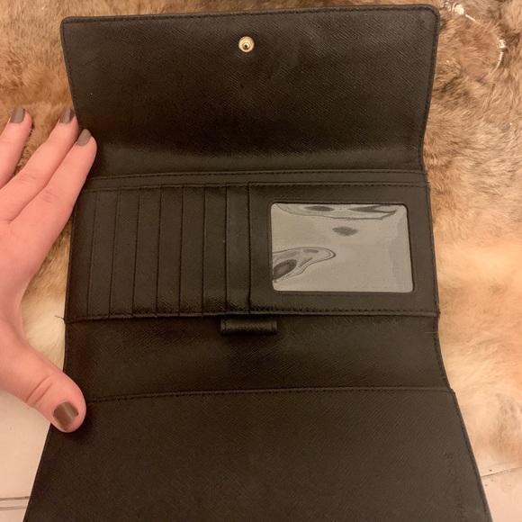 Michael Kors wallet - Picture 3 of 3